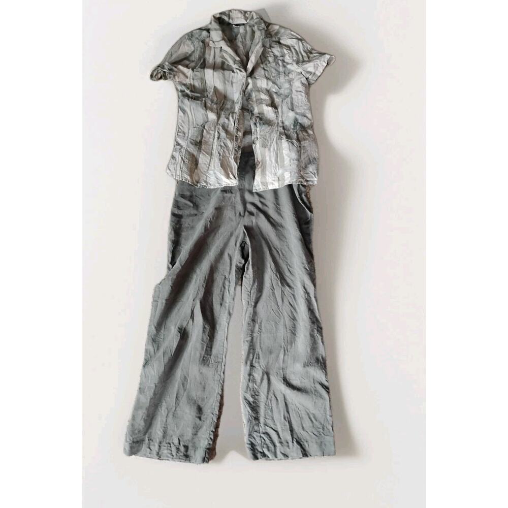 Vintage Tommy Bahama Women's Small Size 6 Button Down Shirt And Capris 100% Silk